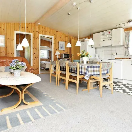 Holiday home Four-bedroom Holiday In 5 *